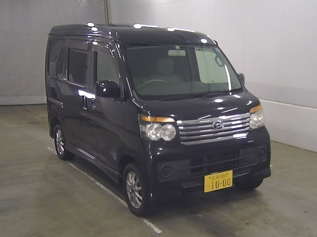 60116 Daihatsu Atrai wagon S321G 2013 г. (Honda Kyushu)